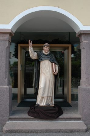 San Domenico di Guzman in legno