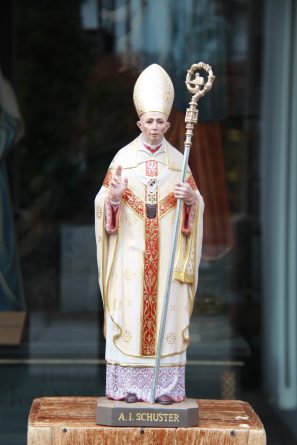 Statua di Alfredo Ildefonso Schuster