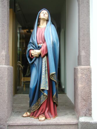 Statua Madonna Addolorata ortisei stuflesser