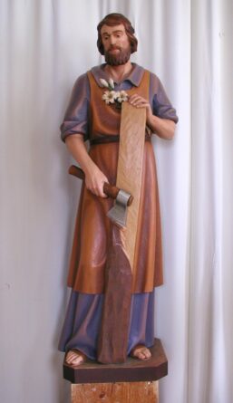 Statua in legno di San Giuseppe Lavoratore di Ferdinand Stuflesser